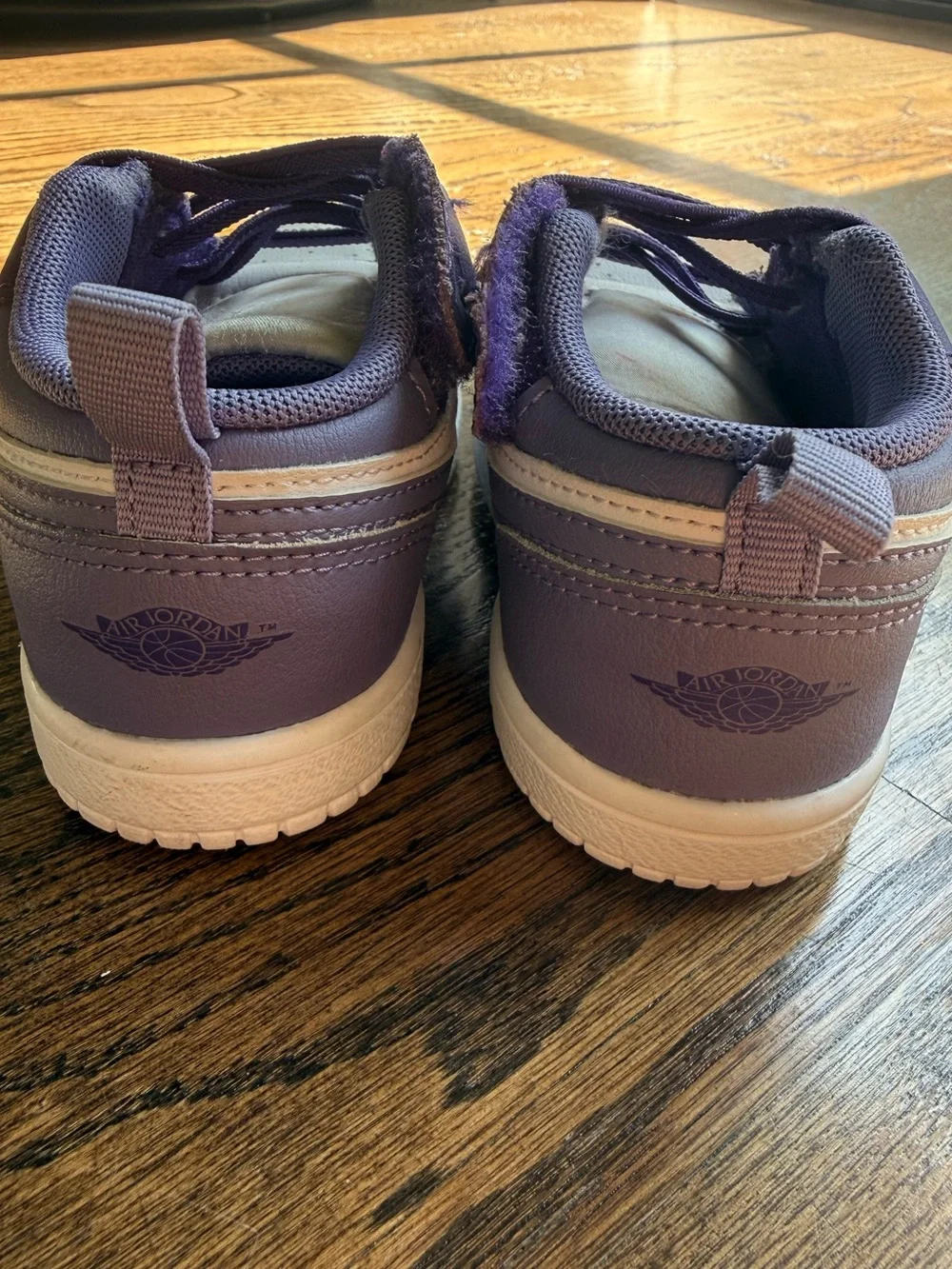 Nike Toddler Sneakers in Purple and White
